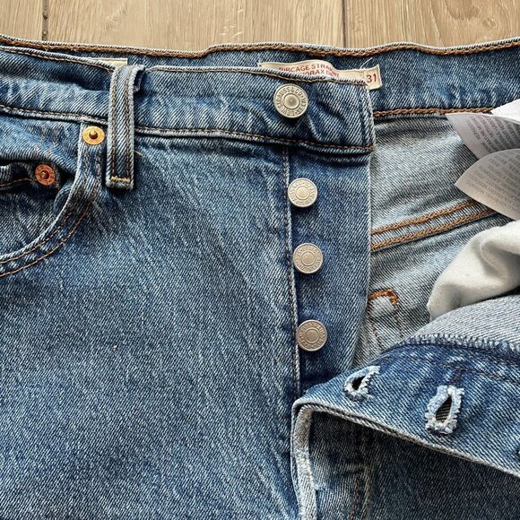 Levi's | Ribcage Straight - Converted to Jean Shorts - Size 31 - Picture 2 of 11